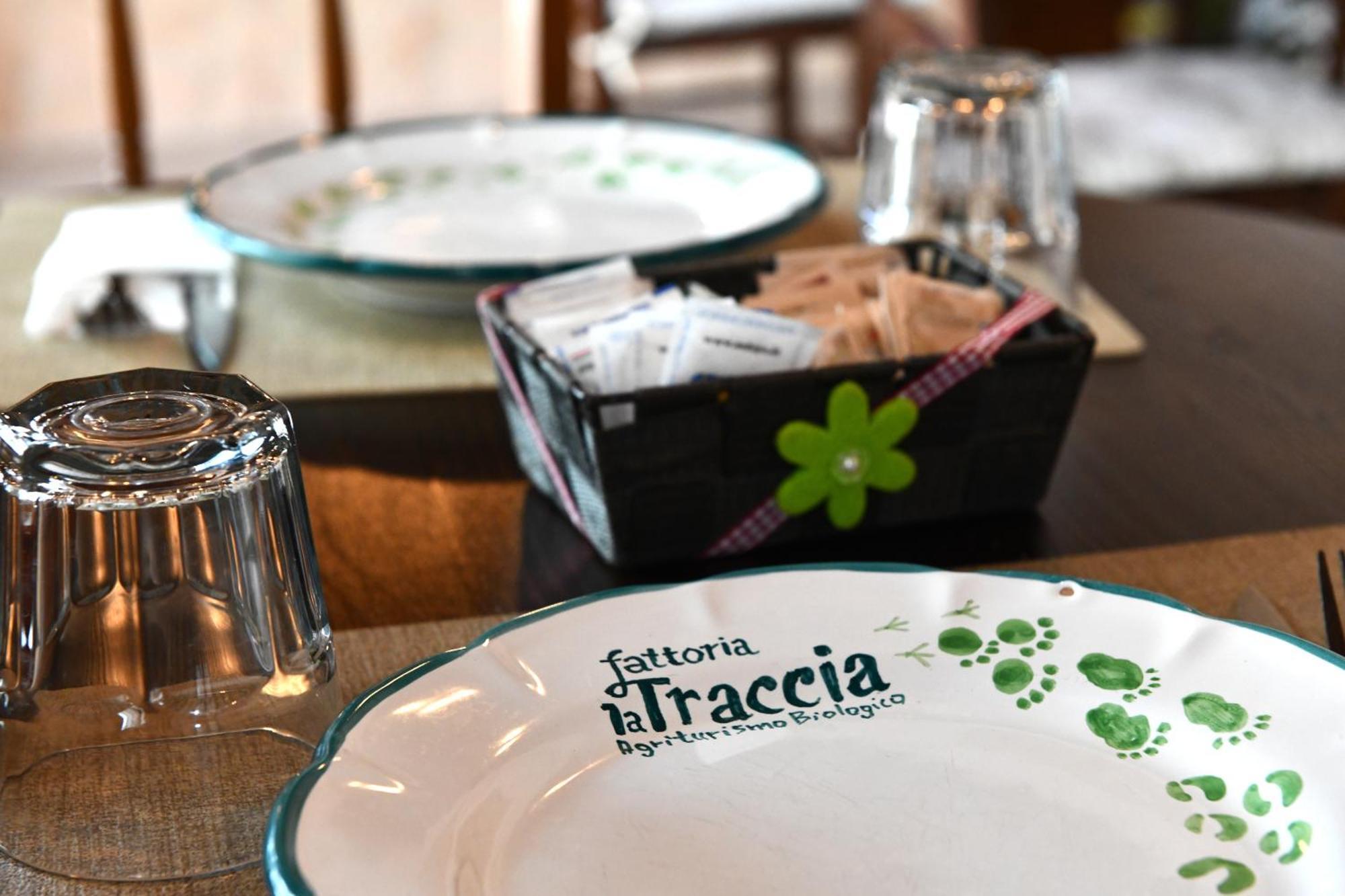 Вилла Fattoria La Traccia Фертилия Экстерьер фото